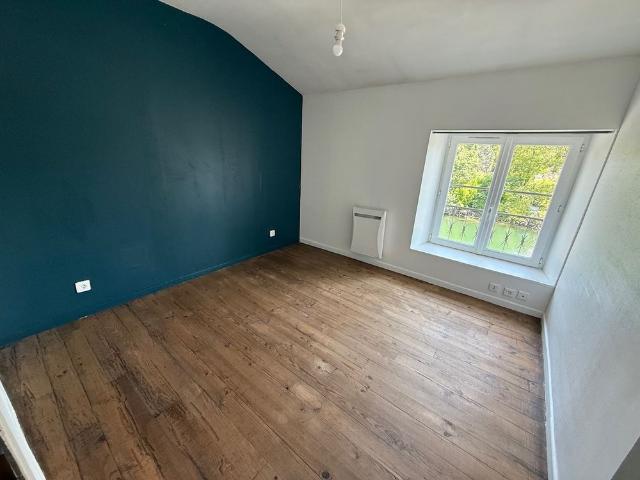 Location Maison T4 avec cours POITIERS