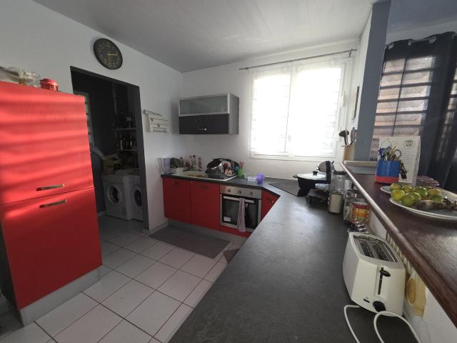 Location Maison T4 Superficie 100 m2 avec terrain 6300 m2 La Carapa
