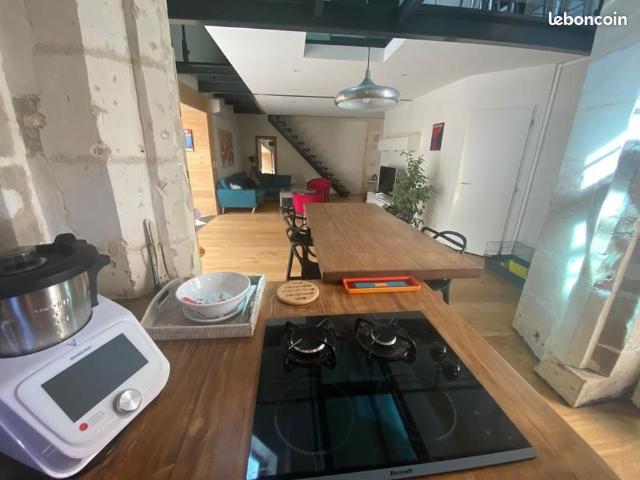 Location Maison T5 avec cours MONTIERNEUF