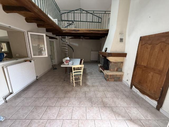 Location Maison T5 avec jardin SMARVES