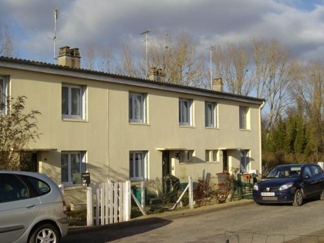 Location / Maison Type 4 à LE CHAUTAY