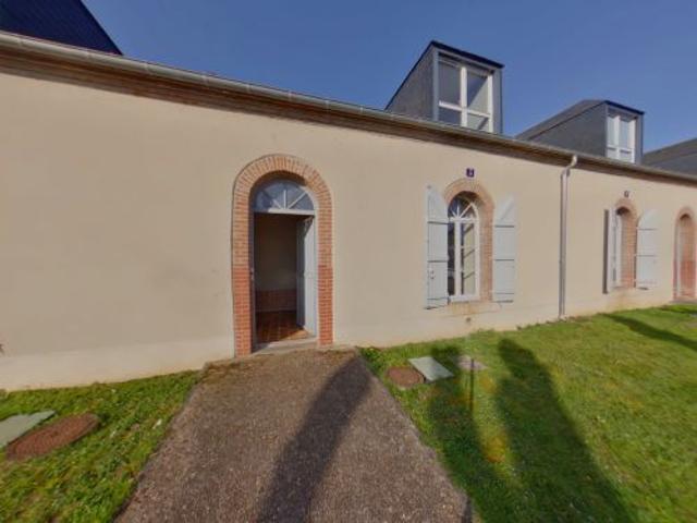 Location / Maison Type 3 à LUNERY