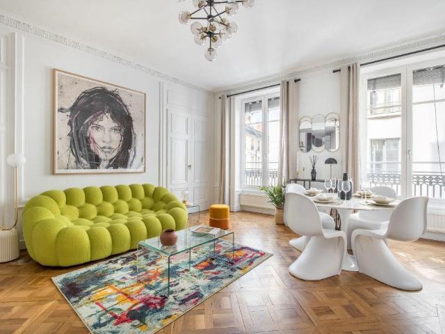 Location Meublé de luxe au coeur d'Ainay à LYON 49 m2 Espaces Atypiques LYON
