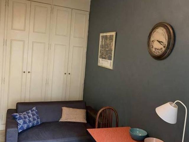 Location meublée appartement 2 pièces 28 m² Paris