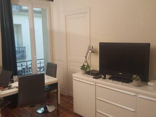 Location meublée appartement 2 pièces 43 m² Paris