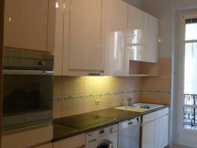 Location meublée chambre 15 m² Paris 16E