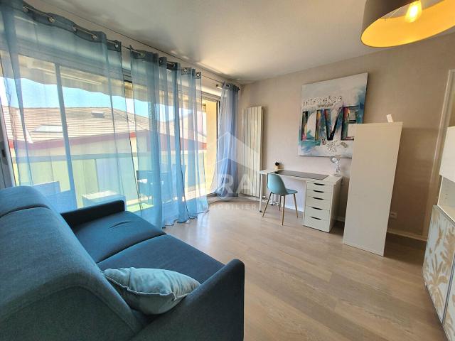 LOCATION MEUBLEE PAU: Appartement T2 avec balcon et cave