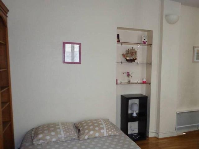 Location meublée studio 30 m² Paris 14E 75014