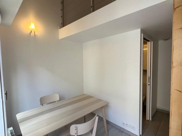 LOCATION MEUBLÉE STUDIO AVEC MEZZANINE