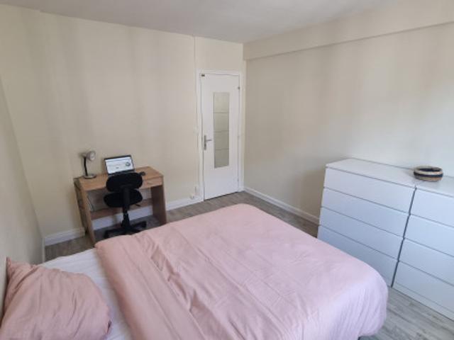 location – TROYES CENTRE – logement MEUBLEE: 365 € CC