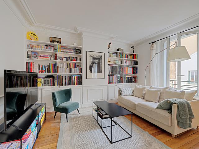 LOCATION MEUBLEE: 3 pièces / 2 chambres rue Rieux