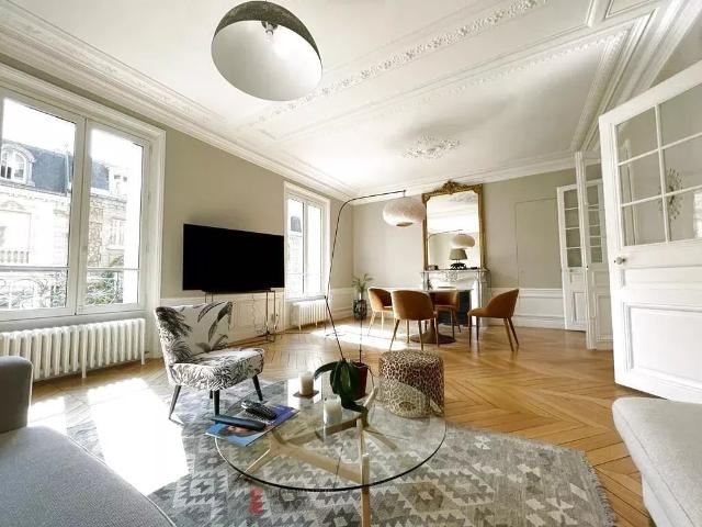 LOCATION MEUBLEE 94 M2 2 CHAMBRES