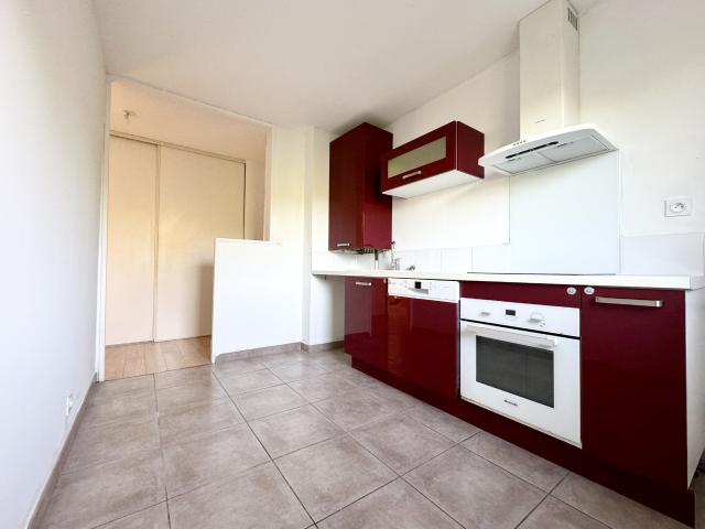 Location NIMES VACQUEROLLES T3 avec BALCON et 2 PLACES DE PARKING | Tourdiat Immobilier
