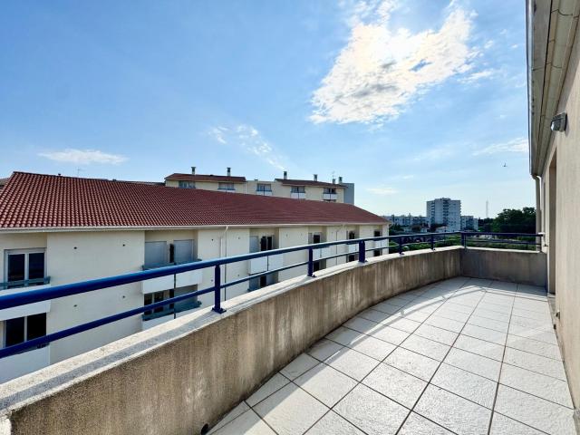 Location NIMES / DHUODA T3 AVEC CLIMATISATION, BALCON ET PARKING | Tourdiat Immobilier