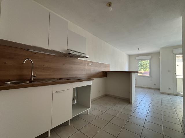 Location NIMES / PUECH DU TEIL avec TERRASSE et PARKING | Tourdiat Immobilier