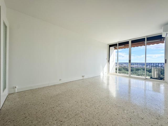 Location NIMES / PUECH DU TEIL T3 AVEC CLIMATISATION, LOGGIA, BALCON, DOUBLE GARAGE ET CAVE | Tourdiat Immobilier