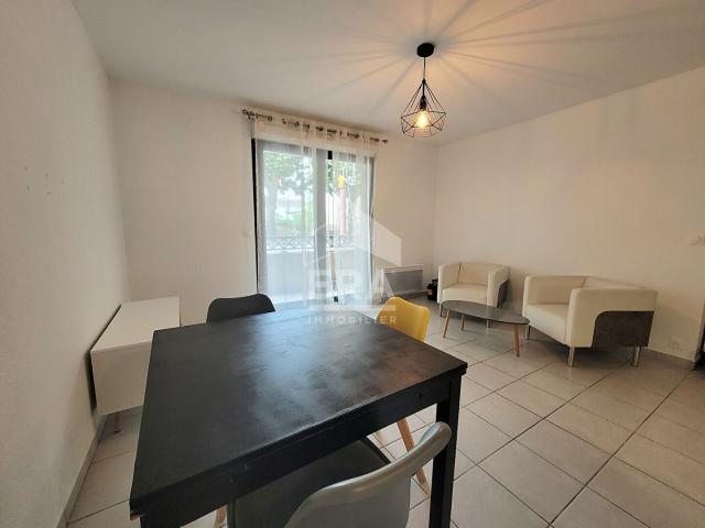 LOCATION ou COLOCATION MEUBLEE PAU: Appartement T3 de 55 m² avec parking et balcon