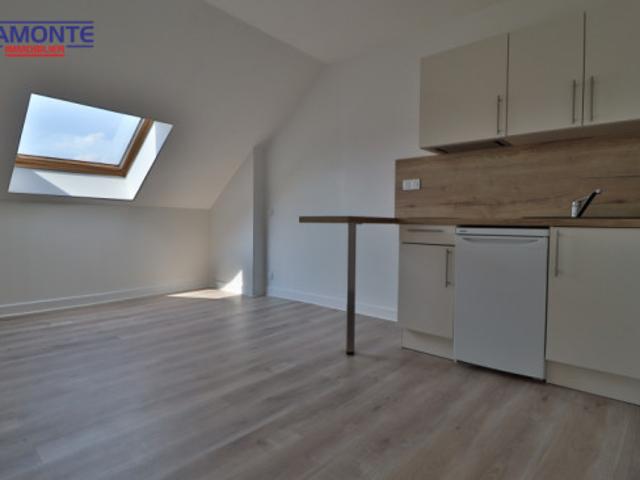 Location appartement Troyes, Studio de 16m²