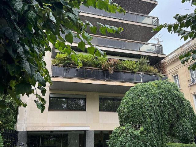 Location Paris 16ème: Appartement de Luxe sur l'Avenue Foch