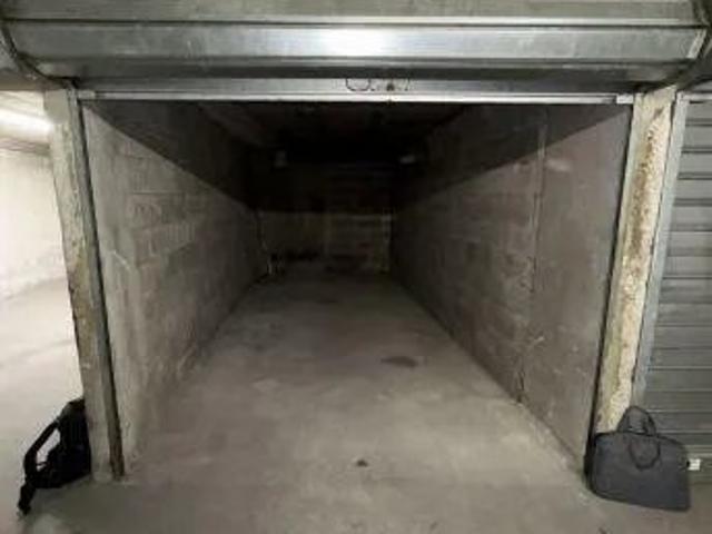 Location Parking 12 m²