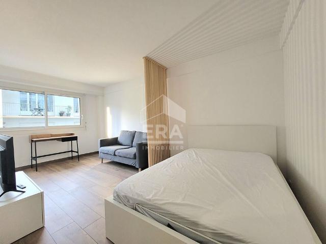 LOCATION PAU T1 BIS meublé de 28 m² rénové et moderne