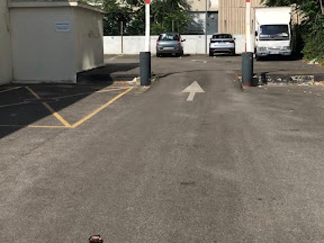 Location Place de parking Aubervilliers