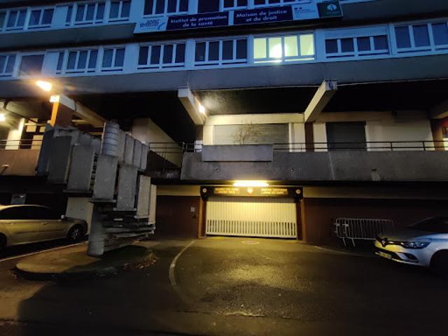 Location Place de parking Trappes