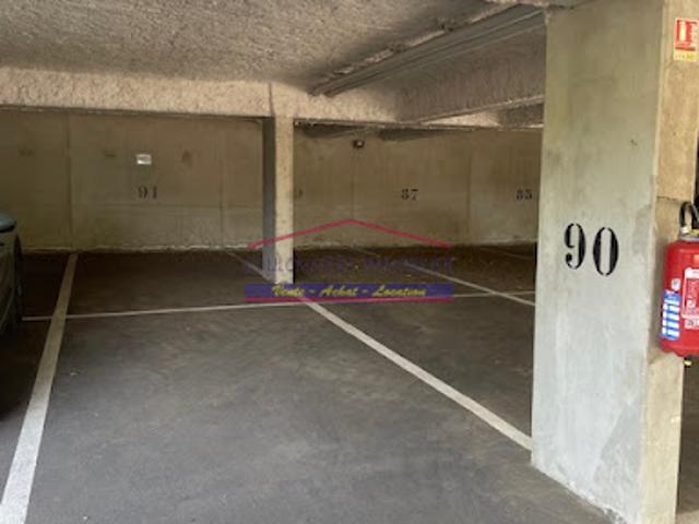 Location Place de parking 0 m2 Coulommiers