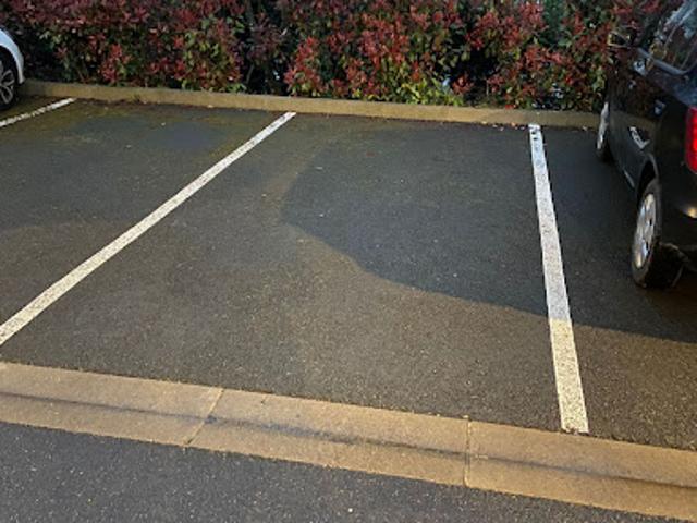 Location Place de parking 0 m2 Chartres