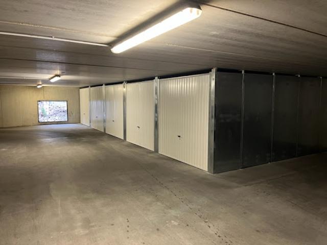 Location Place de parking 0 m2 Allauch