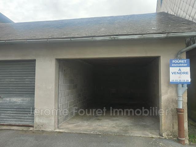 Location Place de parking 0 m2 Egletons