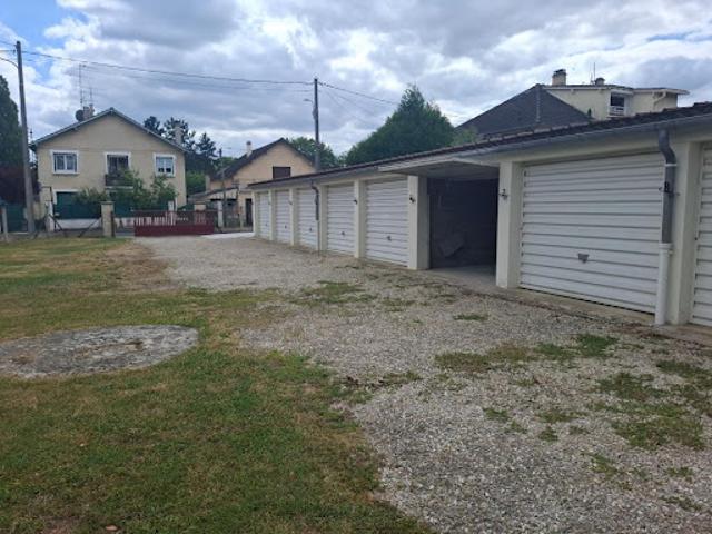 Location Place de parking 0 m2 Esbly