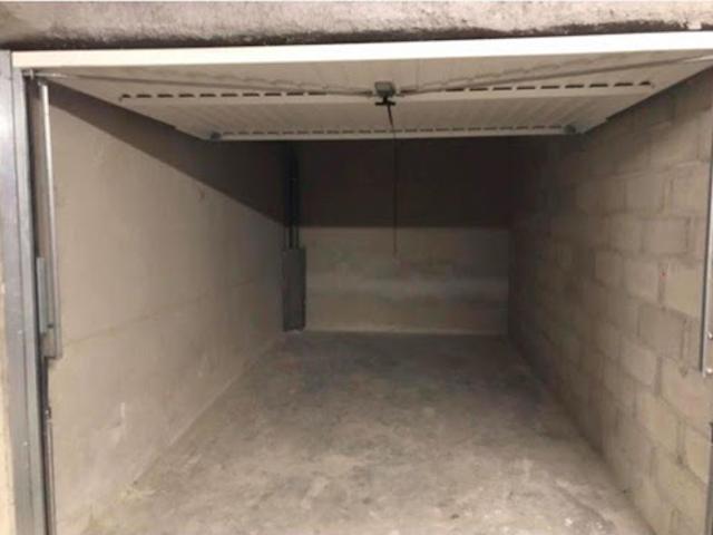 Location Place de parking 0 m2 Istres
