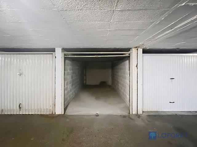 Location Place de parking 0 m2 Nice