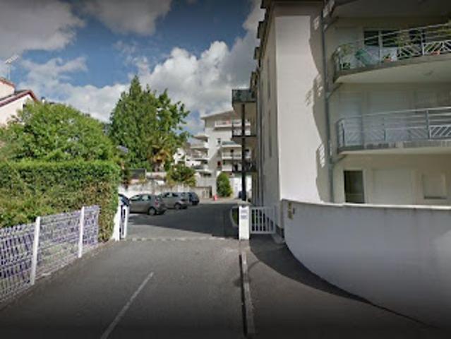Location Place de parking 0 m2 Pau