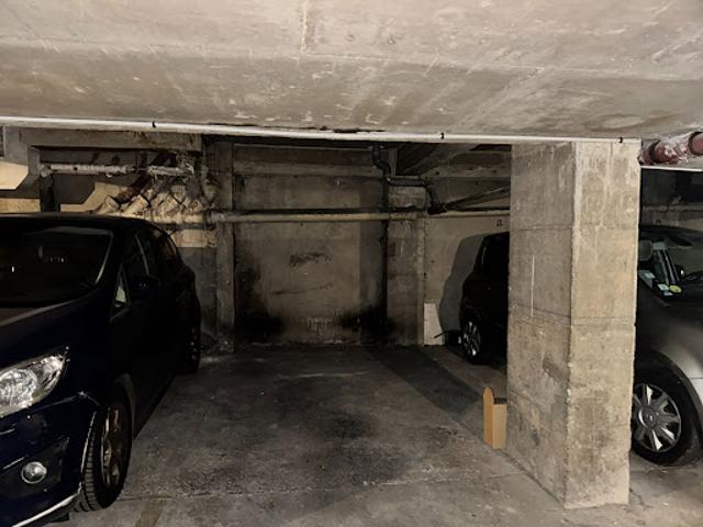 Location Place de parking 0 m2 Paris 10ème