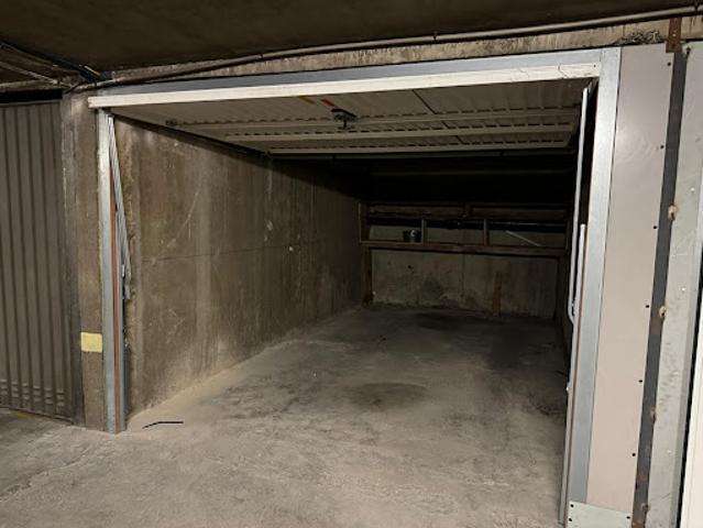 Location Place de parking 0 m2 Paris 11ème