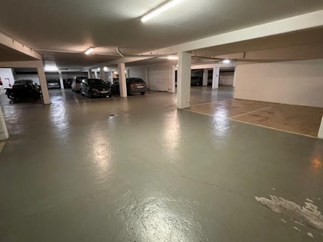 Location Place de parking 0 m2 Paris 18ème