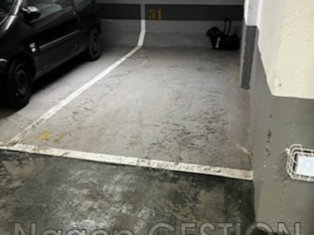 Location Place de parking 0 m2 Paris 9ème