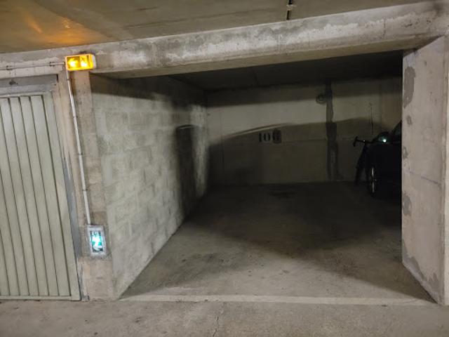 Location Place de parking 0 m2 Viroflay