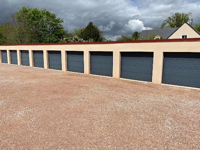 Location Place de parking 14 m2 Falaise