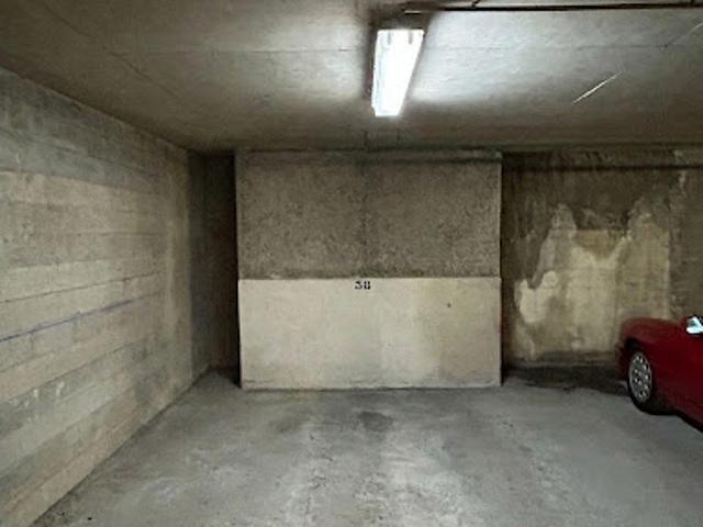 Location Place de parking 14 m2 Paris 8ème