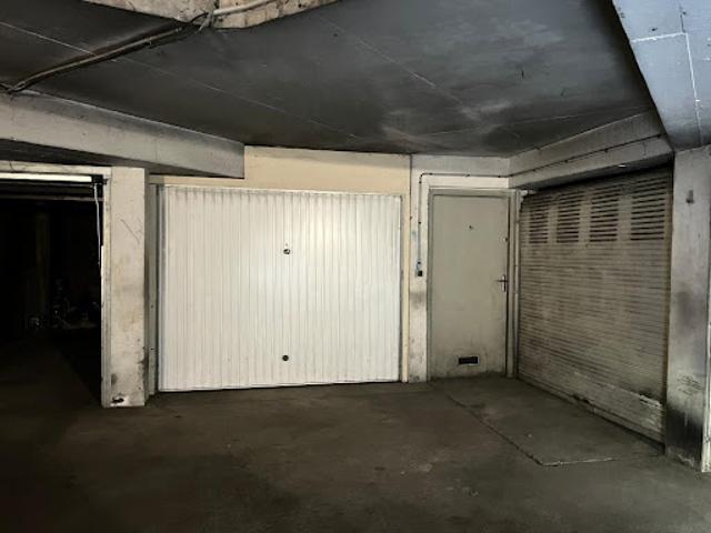Location Place de parking 14 m2 Vincennes