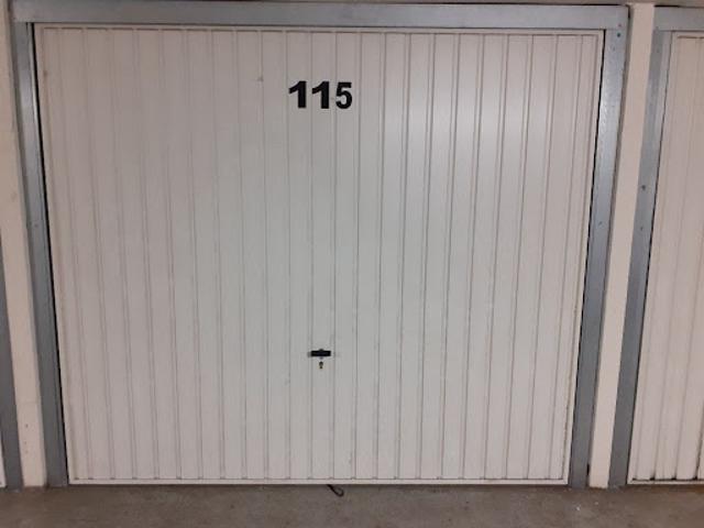 Location Place de parking 15 m2 Orleans