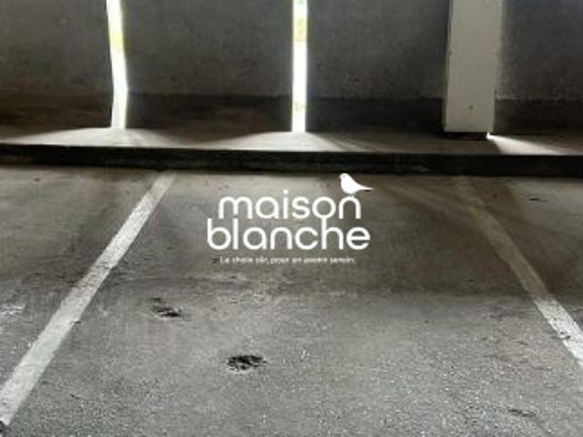 Location Place de parking 15 m2 Bordeaux