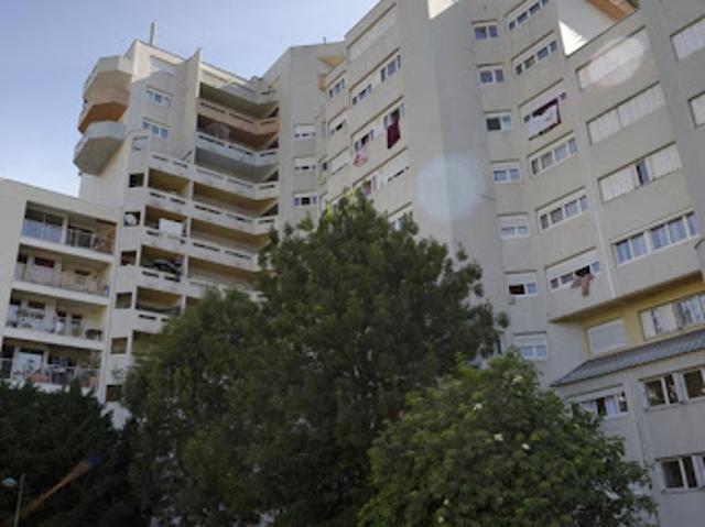 Location Place de parking 18 m2 Echirolles