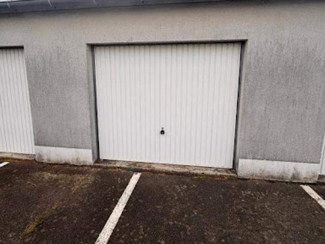 Location Place de parking 18 m2 Saint Jean de la Ruelle