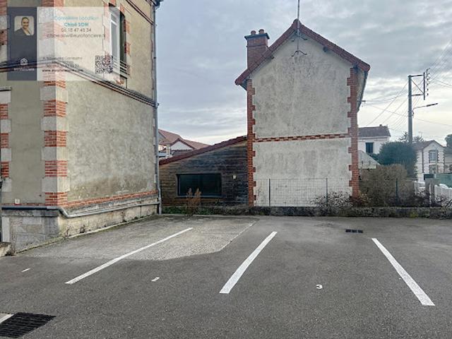 Location Place de parking 19 m2 Sainte Savine
