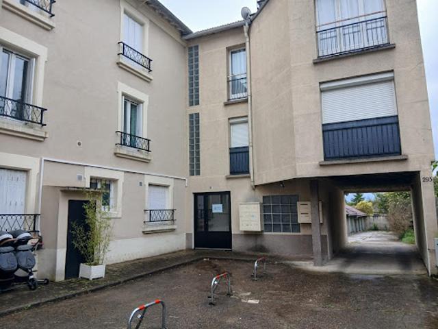 Location Place de parking 10 m2 Taverny