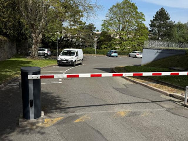 Location Place de parking 11 m2 Saint Malo